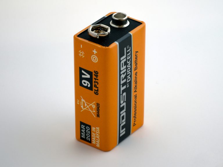 Swappable battery technology for EVs